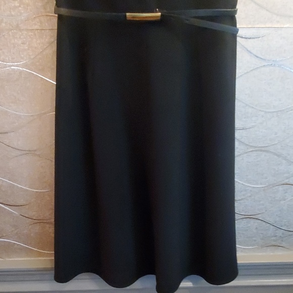 Dress - Picture 3 of 6